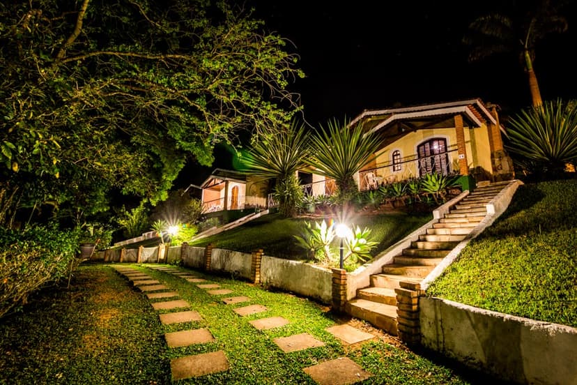 Viaje em outubro pra Monte Alegre do Sul – SP, com eventos especiais na Pousada da Cachoeira no Interior de SP Viaje em outubro pra Monte Alegre do Sul – SP, com eventos especiais