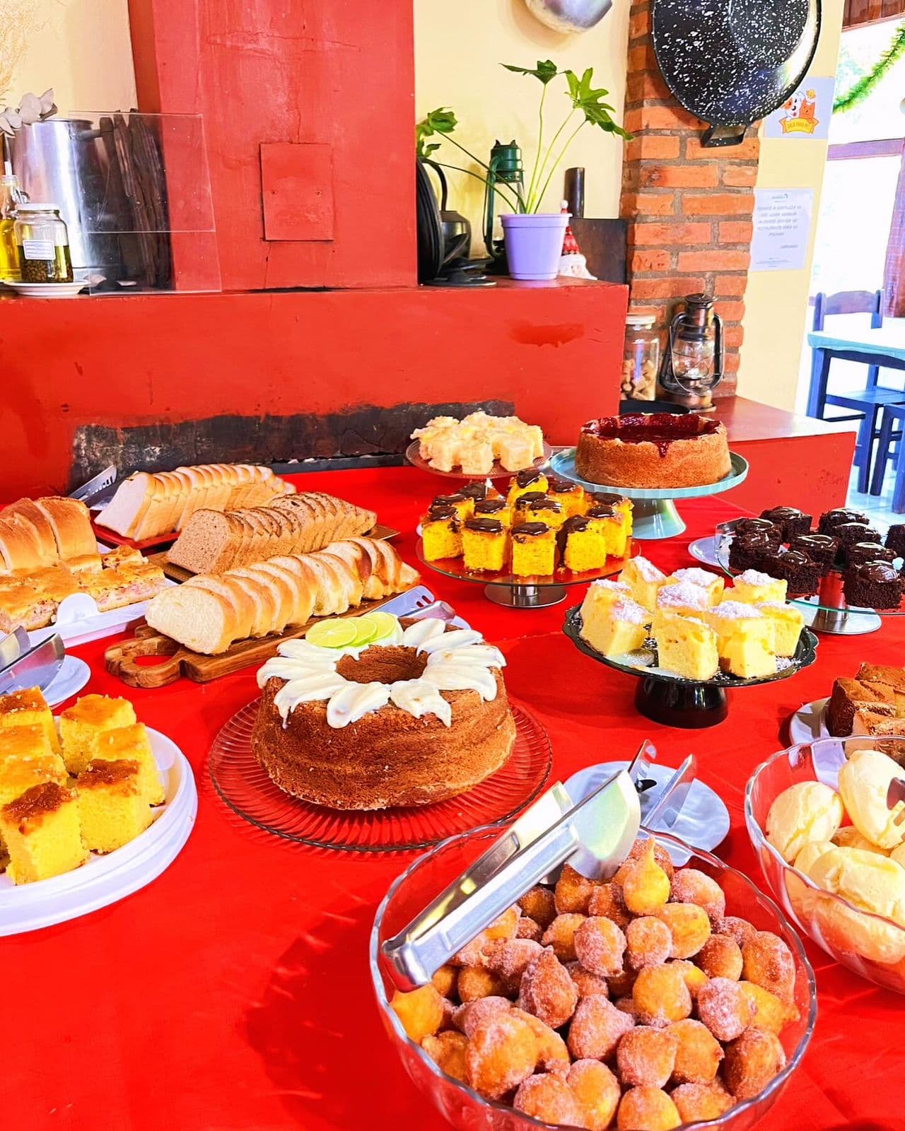 Agosto e Setembro 2024: Fondue e Festa do Morango em Monte Alegre do Sul – SP